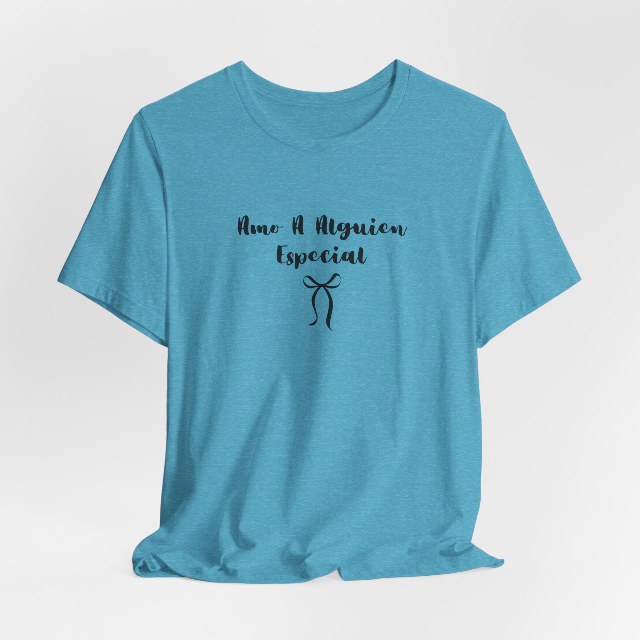 “Amo A Alguien Especial” Women’s Tee