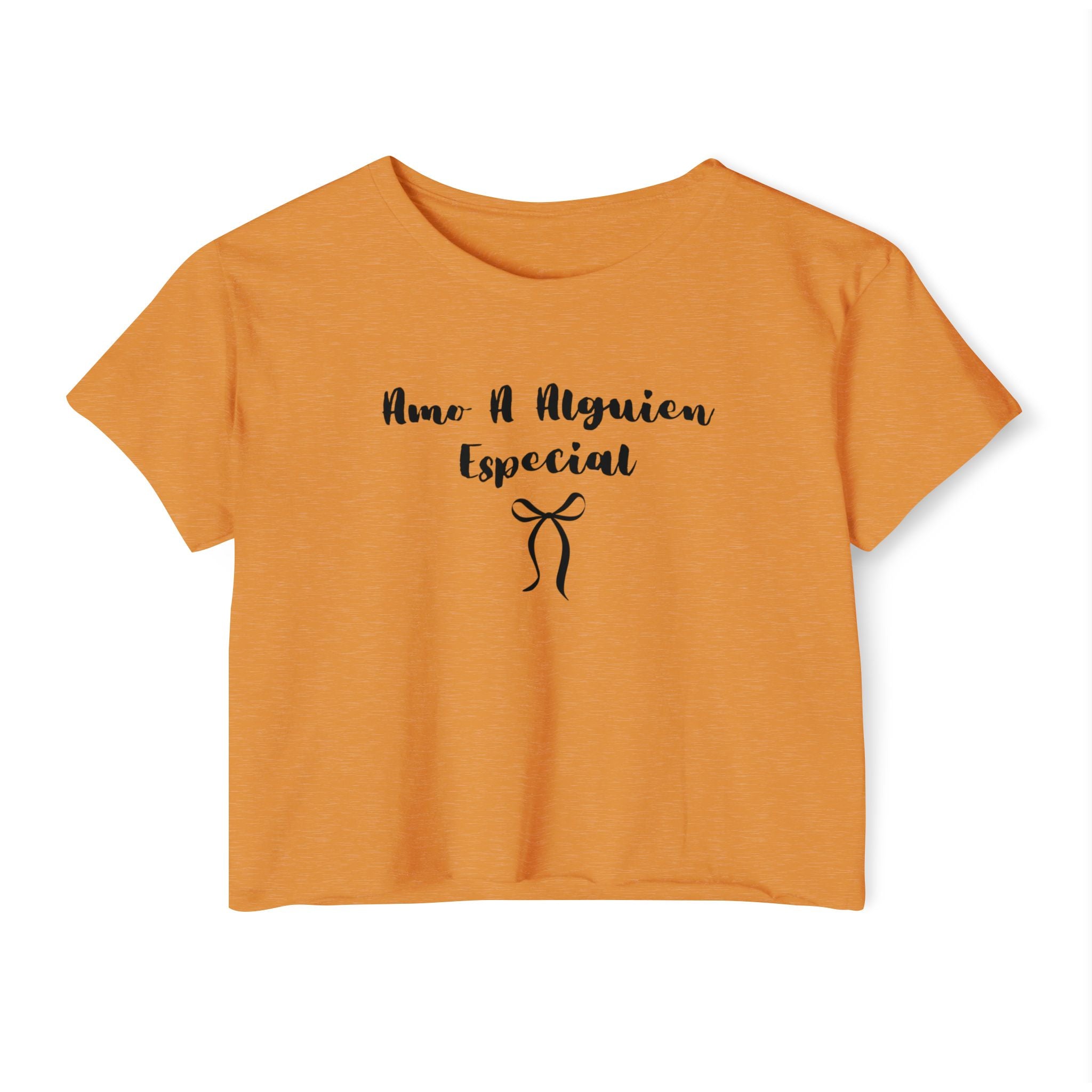 “Amo A Alguien Especial” Women’s Crop Top