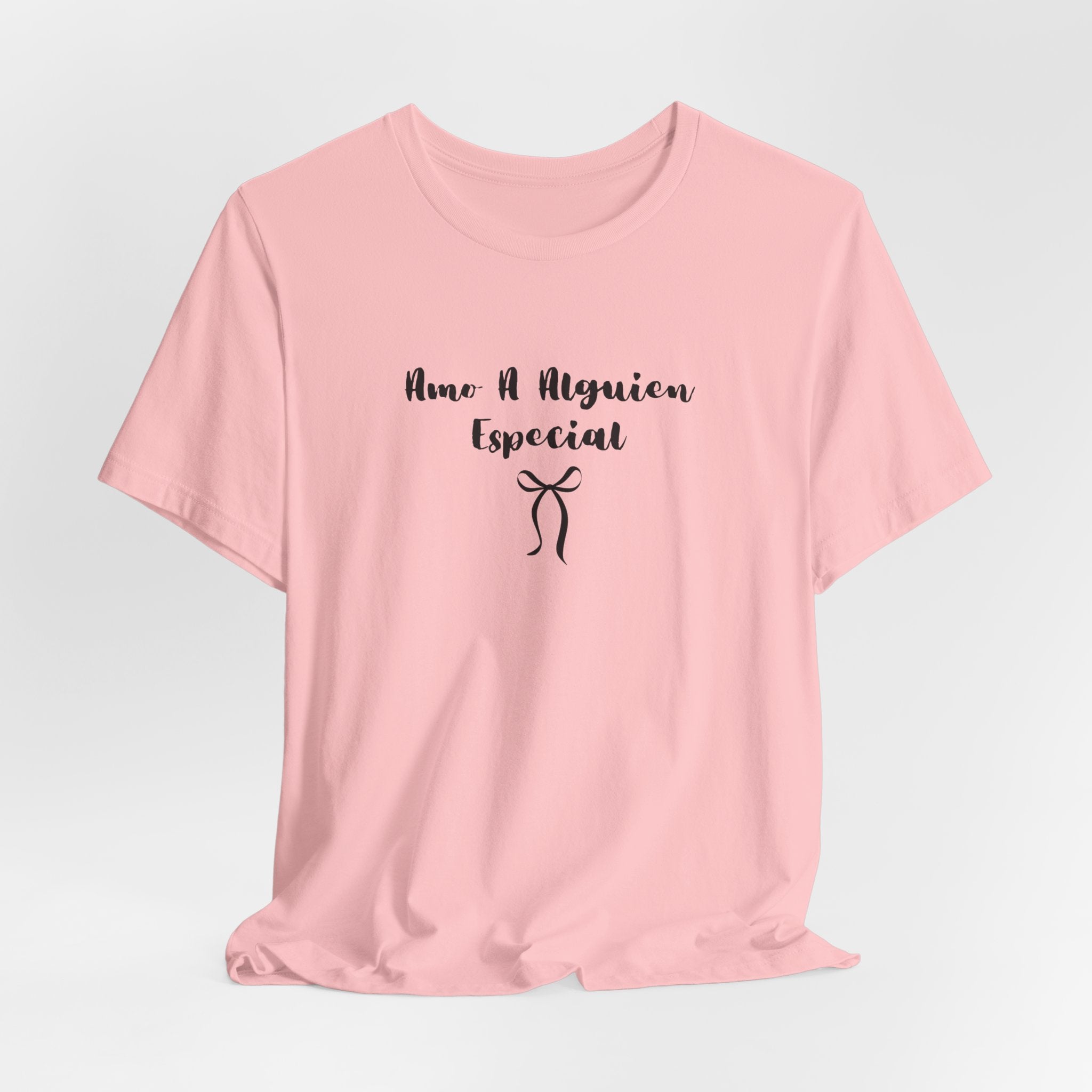 “Amo A Alguien Especial” Women’s Tee