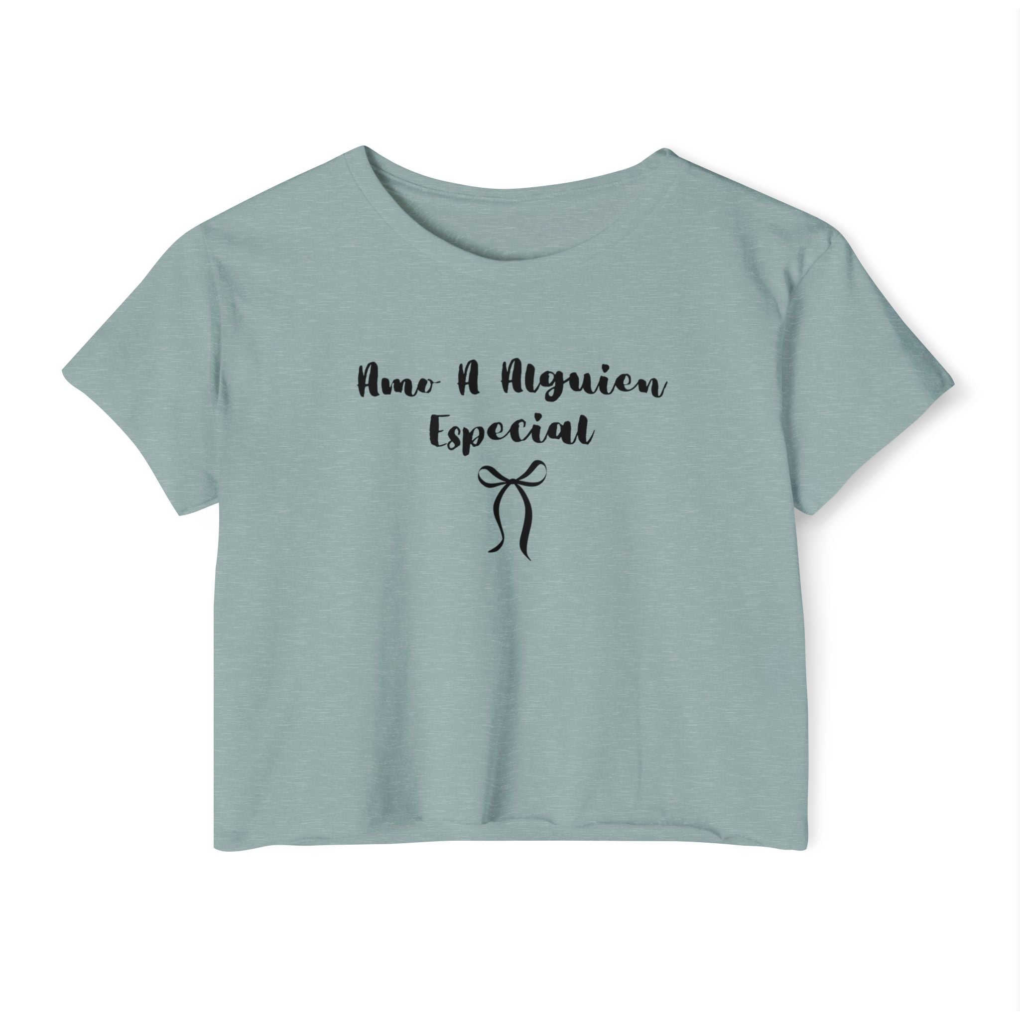 “Amo A Alguien Especial” Women’s Crop Top