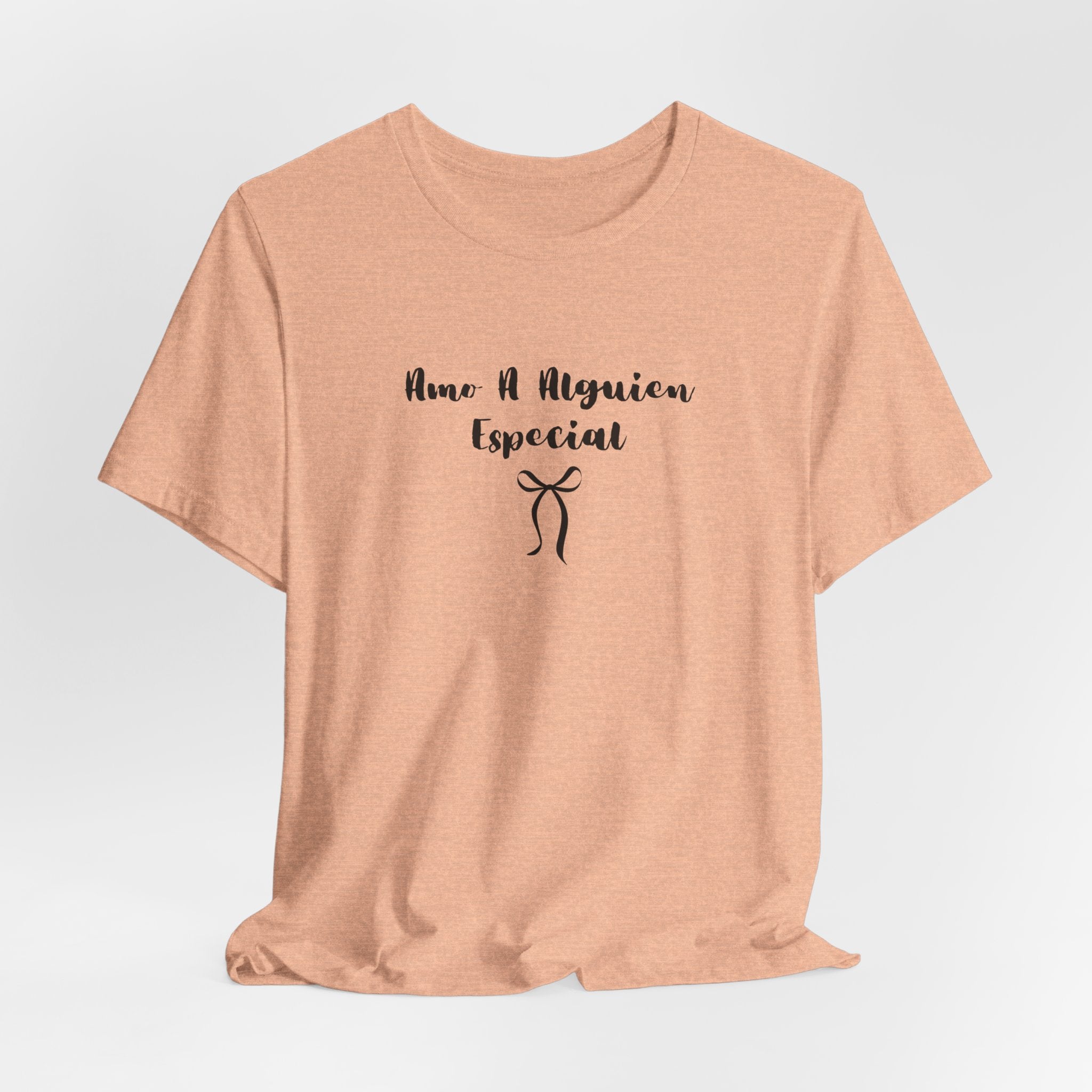 “Amo A Alguien Especial” Women’s Tee
